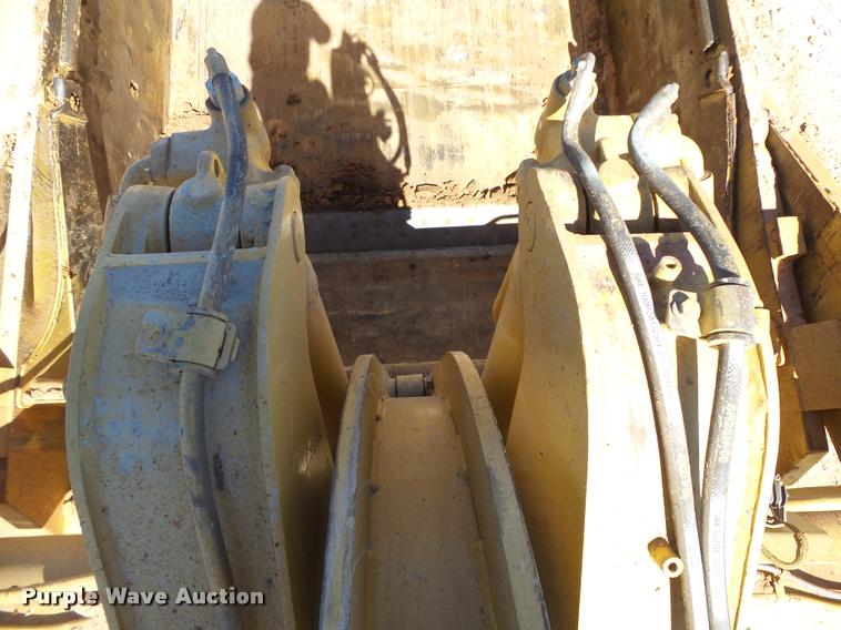 image for item DB4681 1997 Caterpillar 621F conventional scraper