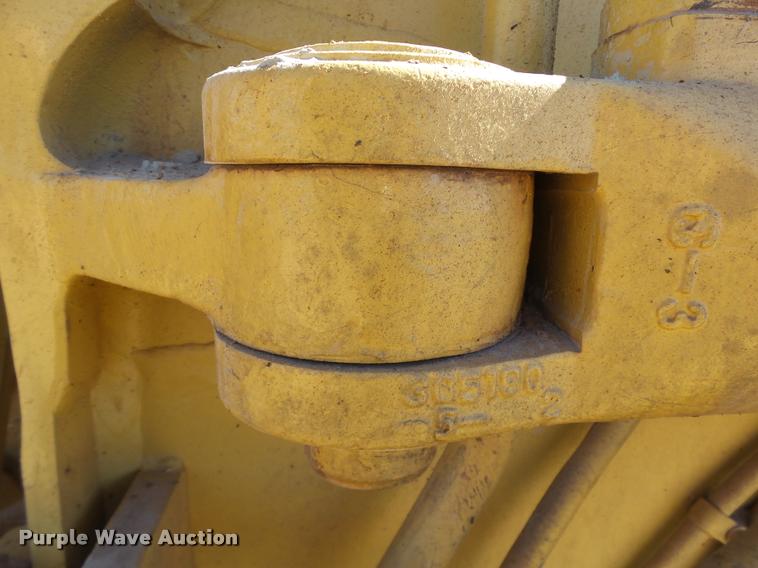 image for item DB4681 1997 Caterpillar 621F conventional scraper