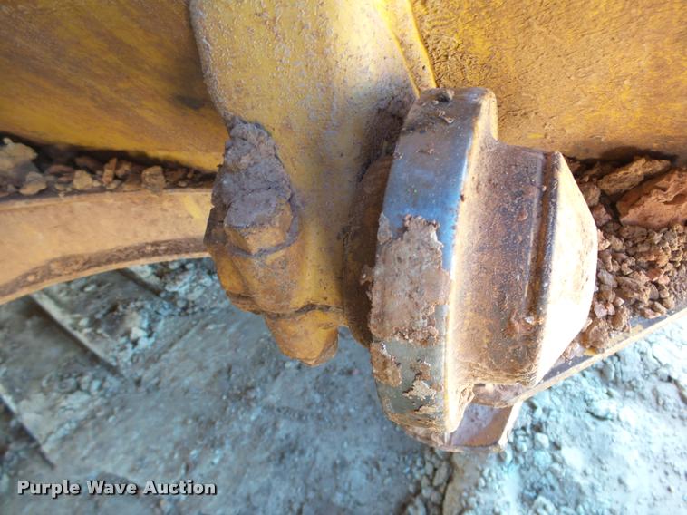 image for item DB4681 1997 Caterpillar 621F conventional scraper