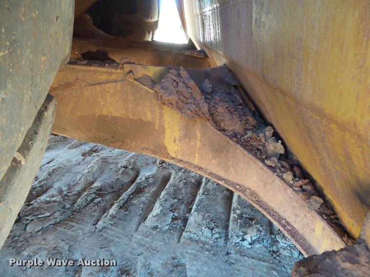 image for item DB4681 1997 Caterpillar 621F conventional scraper