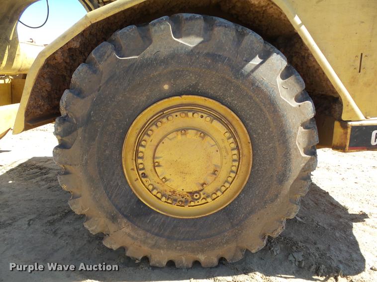 image for item DB4681 1997 Caterpillar 621F conventional scraper