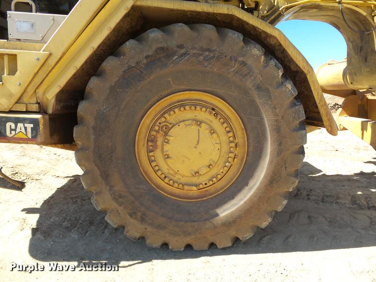 image for item DB4681 1997 Caterpillar 621F conventional scraper