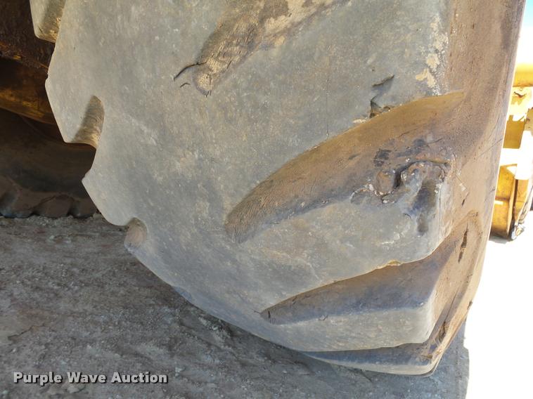 image for item DB4681 1997 Caterpillar 621F conventional scraper