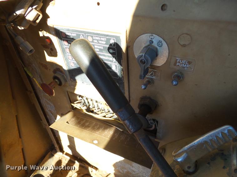 image for item DB4683 1984 Caterpillar 615 elevating scraper