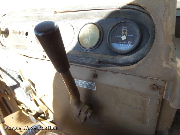 image for item DB4683 1984 Caterpillar 615 elevating scraper