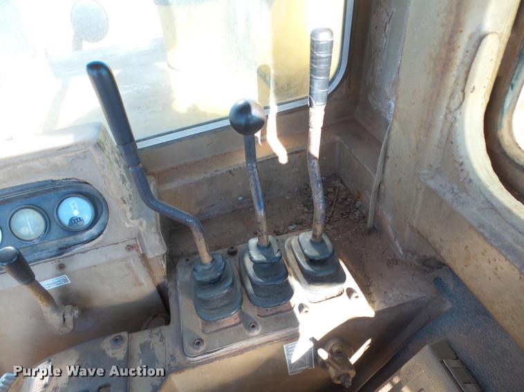 image for item DB4683 1984 Caterpillar 615 elevating scraper