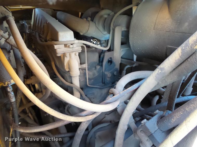 image for item DB4683 1984 Caterpillar 615 elevating scraper