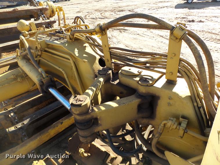 image for item DB4683 1984 Caterpillar 615 elevating scraper