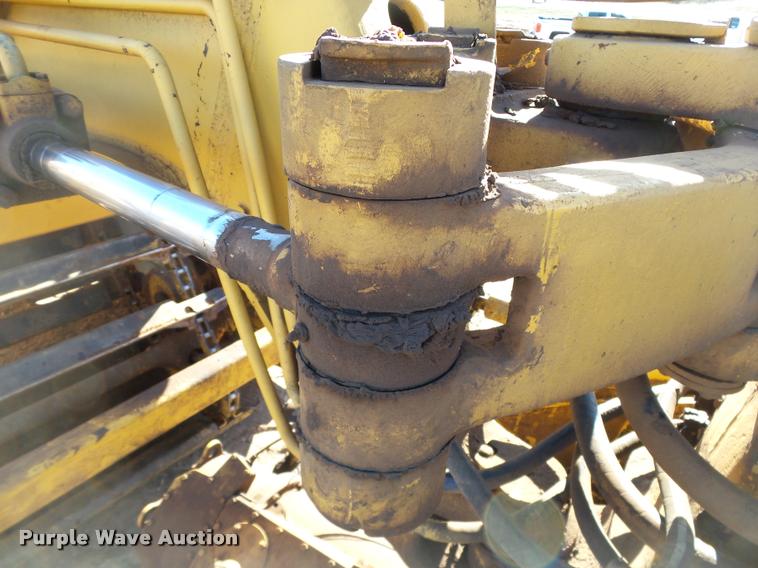 image for item DB4683 1984 Caterpillar 615 elevating scraper