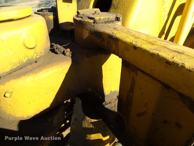 image for item DB4683 1984 Caterpillar 615 elevating scraper