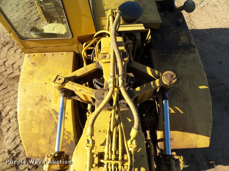 image for item DB4683 1984 Caterpillar 615 elevating scraper