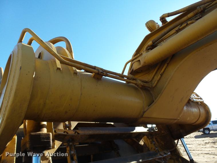 image for item DB4683 1984 Caterpillar 615 elevating scraper