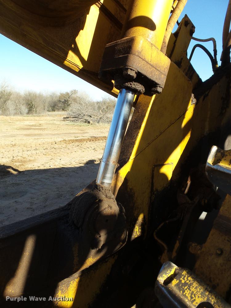 image for item DB4683 1984 Caterpillar 615 elevating scraper