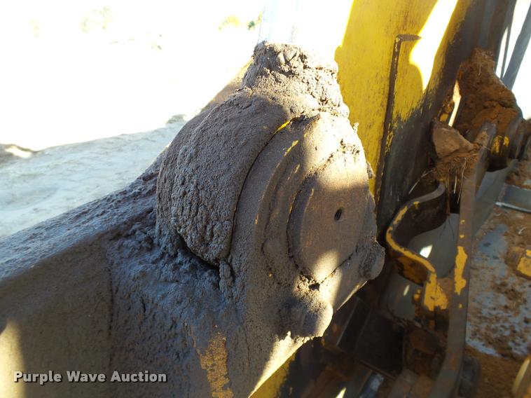 image for item DB4683 1984 Caterpillar 615 elevating scraper