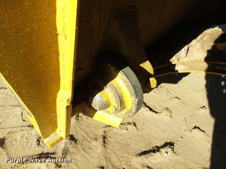 image for item DB4683 1984 Caterpillar 615 elevating scraper