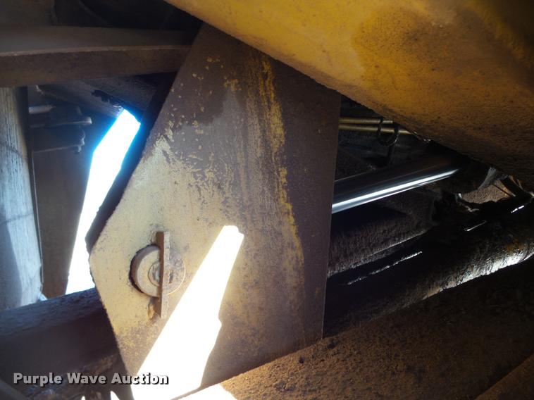 image for item DB4683 1984 Caterpillar 615 elevating scraper