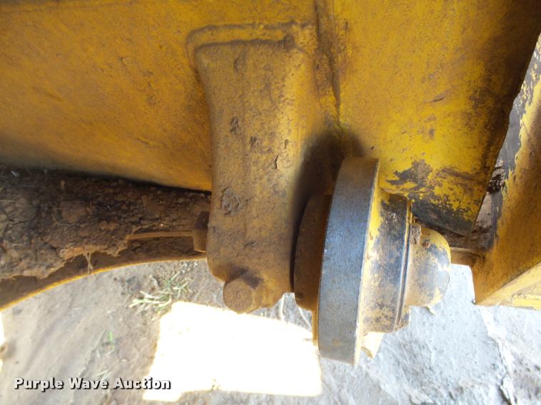 image for item DB4683 1984 Caterpillar 615 elevating scraper