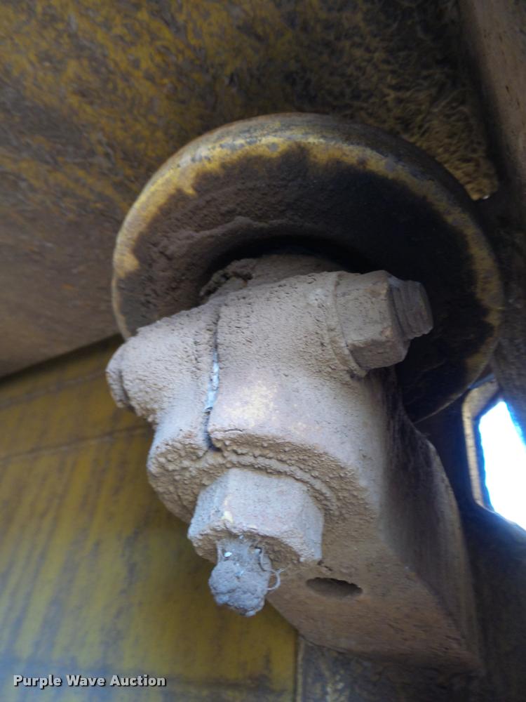 image for item DB4683 1984 Caterpillar 615 elevating scraper