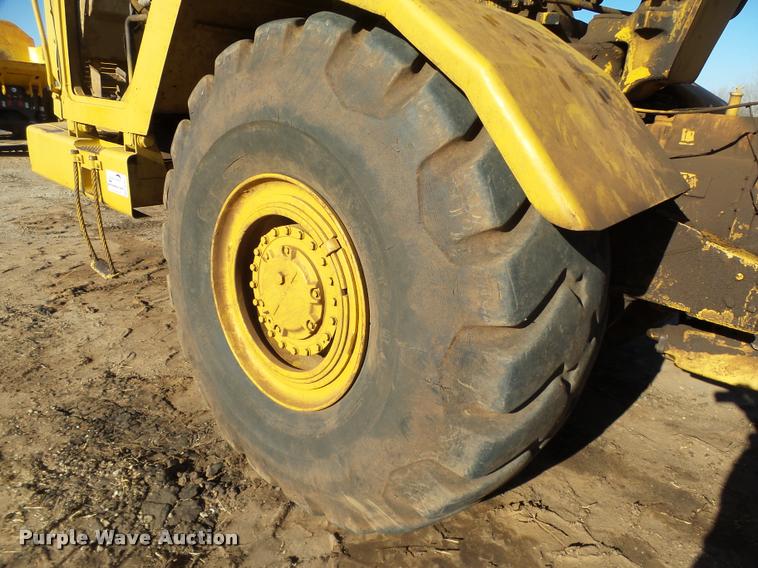 image for item DB4683 1984 Caterpillar 615 elevating scraper