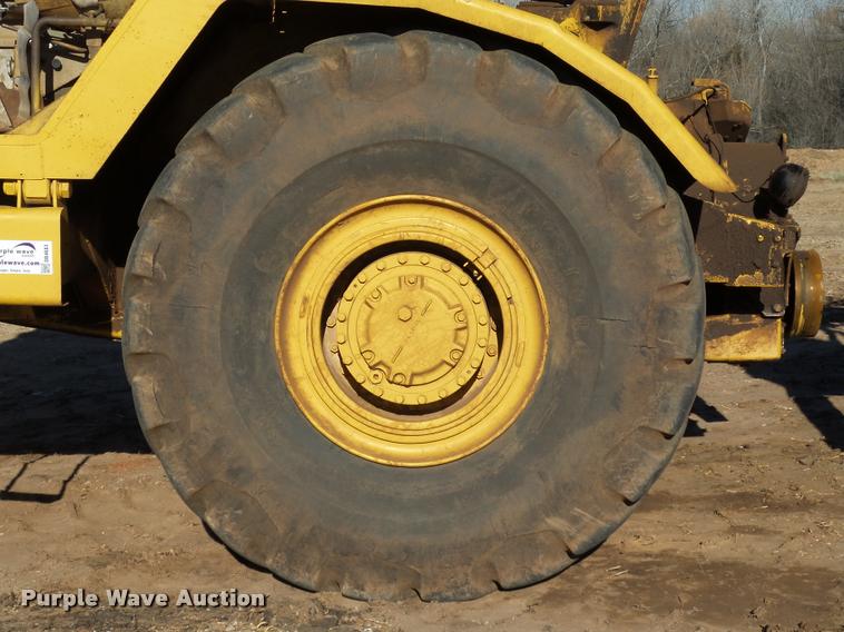 image for item DB4683 1984 Caterpillar 615 elevating scraper