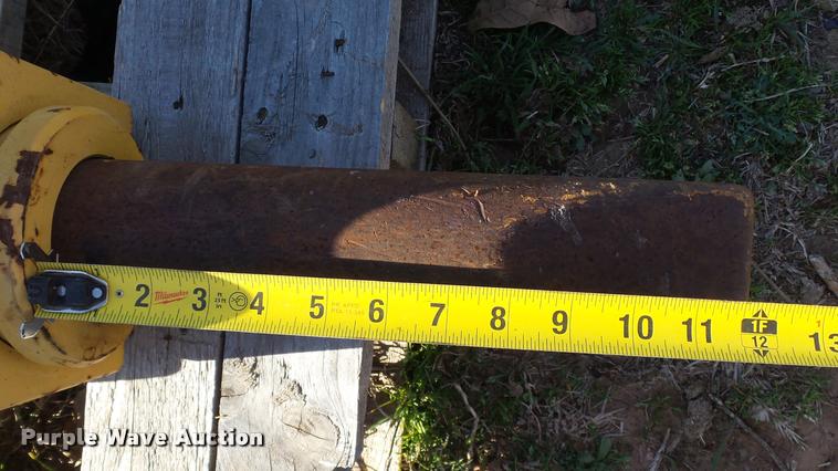 image for item DB4684 Caterpillar breaker