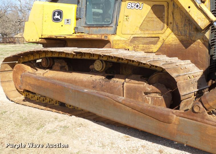 image for item DB4687 2008 John Deere 850J LGP dozer