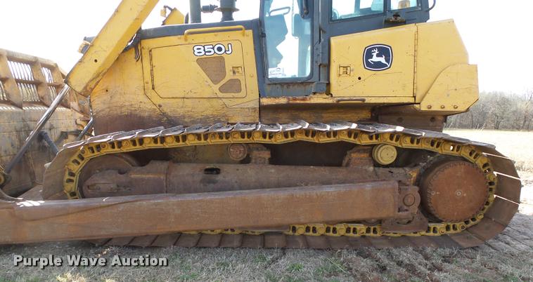 image for item DB4687 2008 John Deere 850J LGP dozer