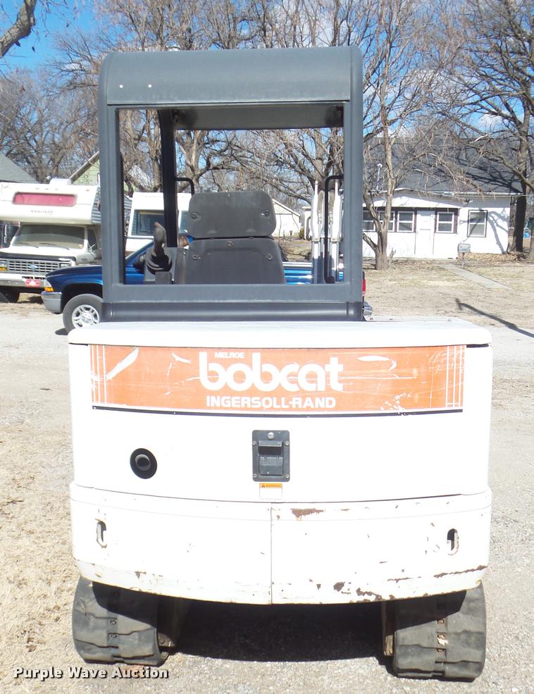 image for item DB5016 1997 Bobcat X331 compact excavator