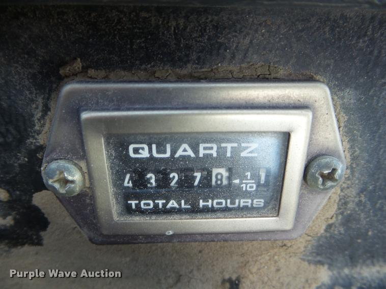 image for item DB5016 1997 Bobcat X331 compact excavator