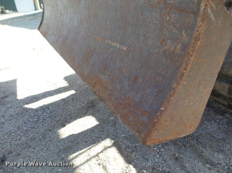 image for item DB5016 1997 Bobcat X331 compact excavator