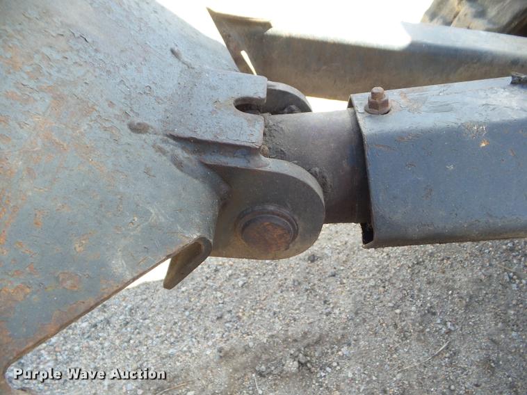 image for item DB5016 1997 Bobcat X331 compact excavator