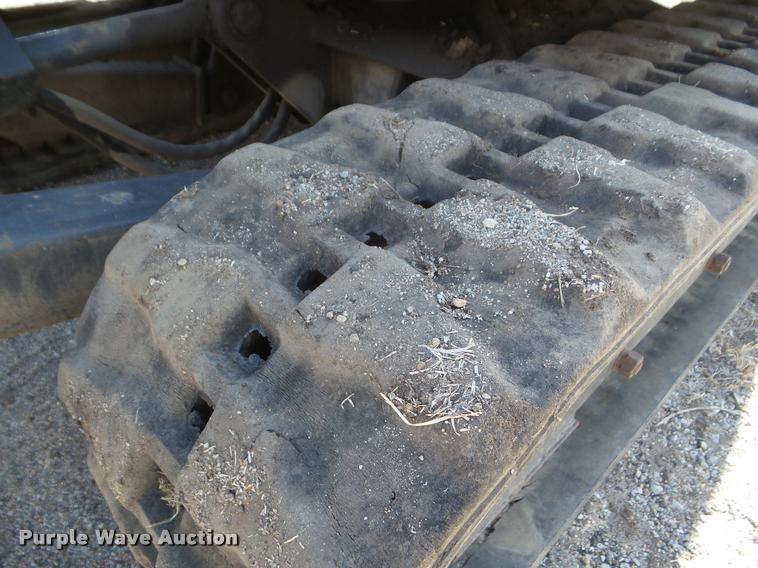 image for item DB5016 1997 Bobcat X331 compact excavator