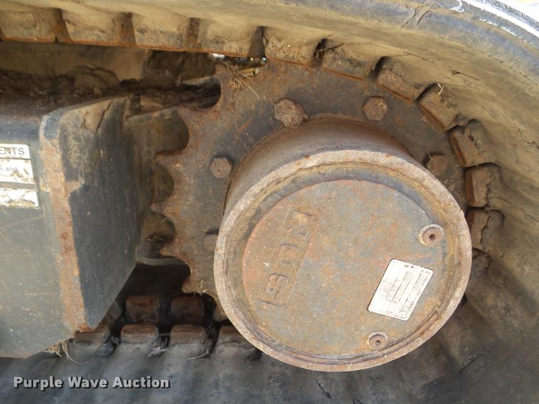 image for item DB5016 1997 Bobcat X331 compact excavator