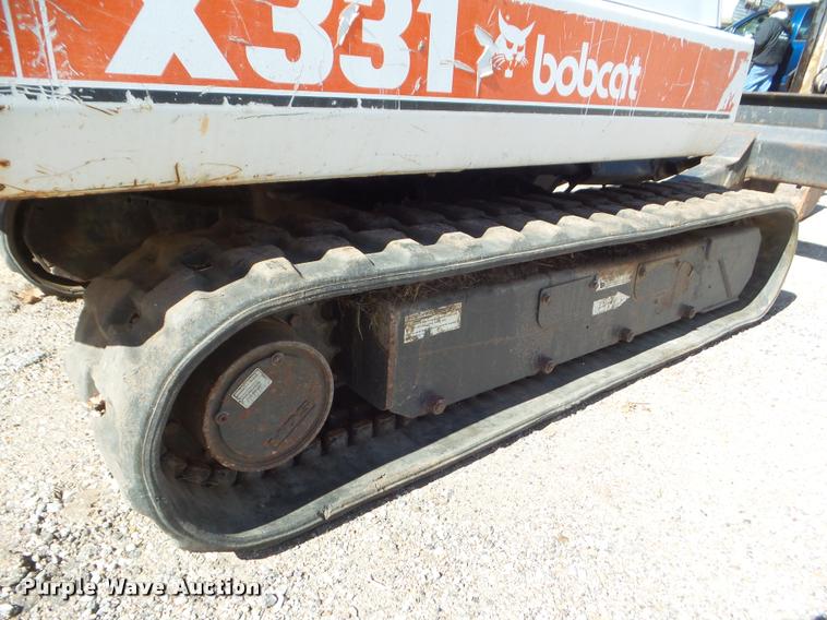 image for item DB5016 1997 Bobcat X331 compact excavator