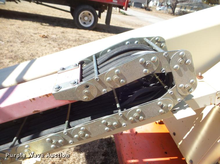 image for item DB5017 1998 JLG 45HA boom lift