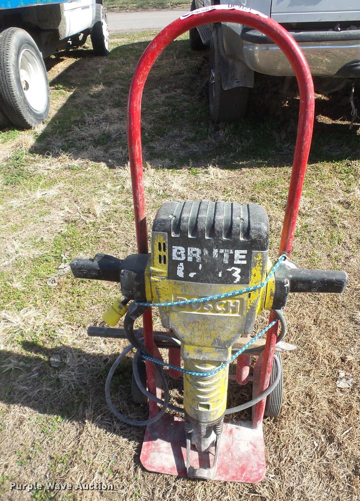 Bosch Brute jack hammer in Rushville, MO Item DC9121 sold Purple Wave