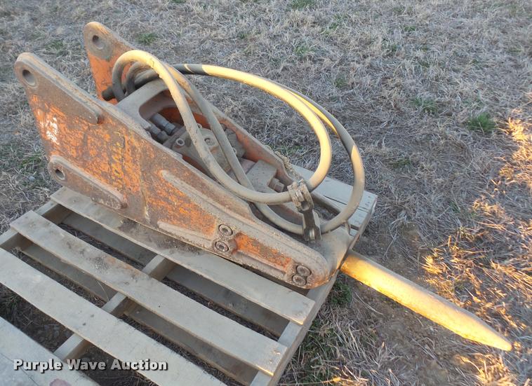 image for item DC9126 Stanley MB550 breaker