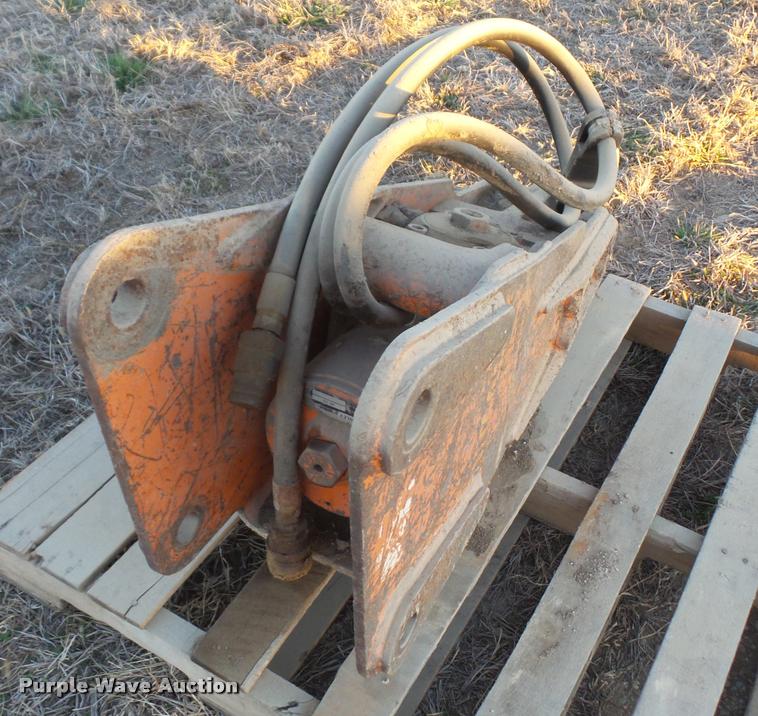 image for item DC9126 Stanley MB550 breaker