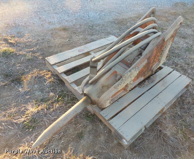 image for item DC9126 Stanley MB550 breaker