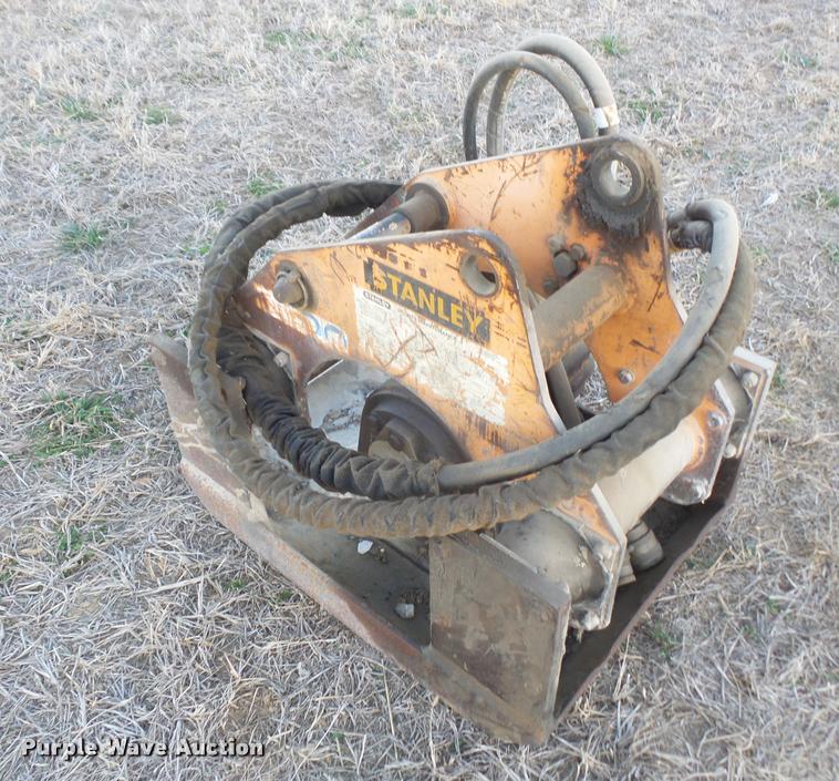 image for item DC9127 Stanley HS6019 vibratory plate compactor