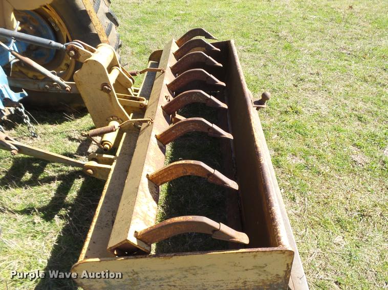 image for item DE9525 1972 Ford 3000 tractor