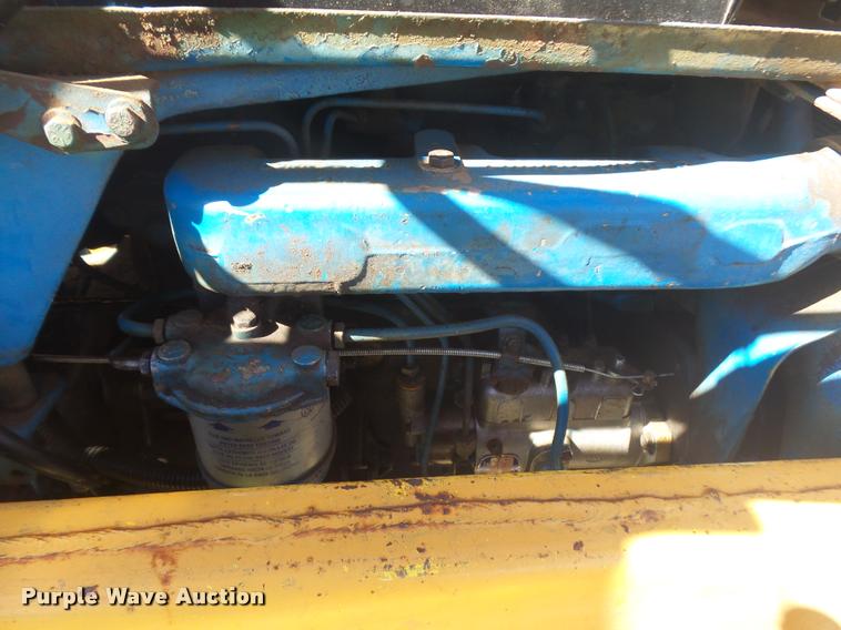 image for item DE9525 1972 Ford 3000 tractor