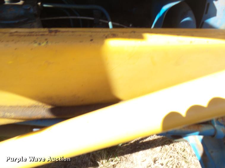 image for item DE9525 1972 Ford 3000 tractor