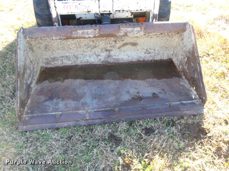 image for item DE9526 2002 Bobcat 753C skid steer
