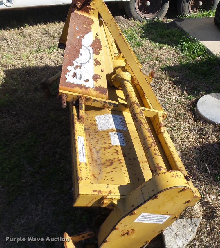 image for item DE9528 King Kutter II tiller