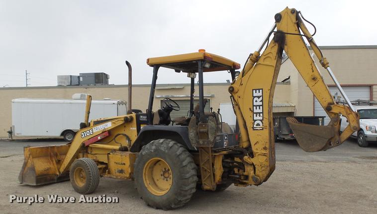 image for item DE9532 1998 John Deere 310E backhoe