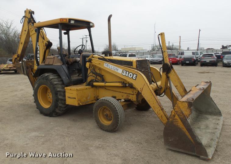 image for item DE9532 1998 John Deere 310E backhoe