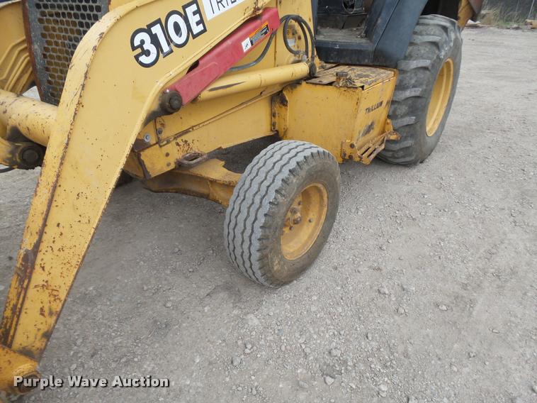 image for item DE9532 1998 John Deere 310E backhoe