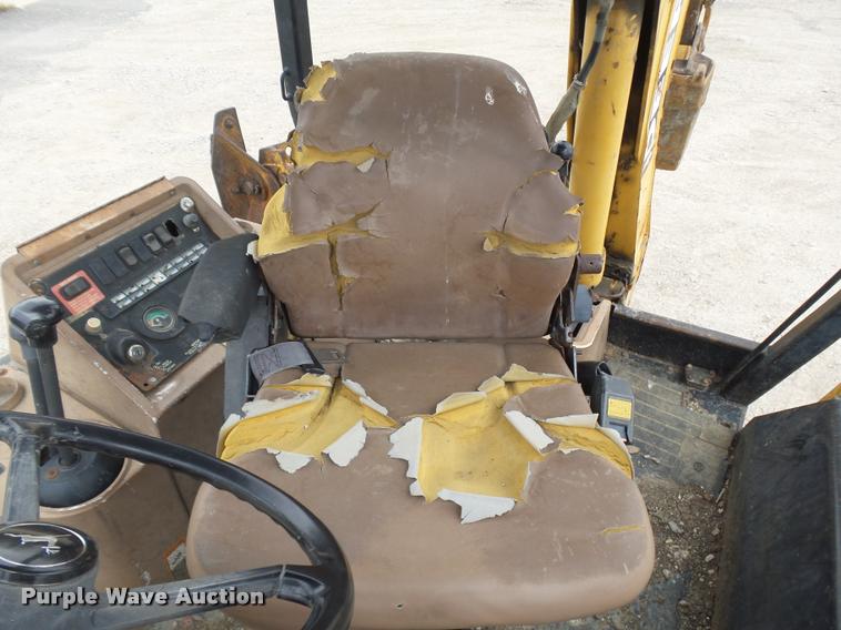 image for item DE9532 1998 John Deere 310E backhoe