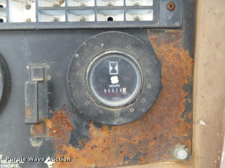 image for item DE9532 1998 John Deere 310E backhoe